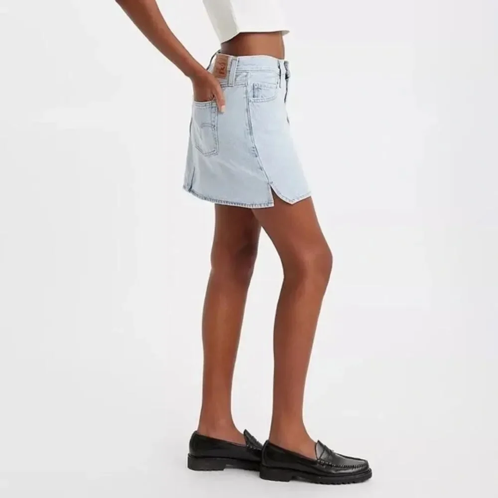 Levi’s Icon Mid Rise Skirt In Light Blue - Picture 2 of 7